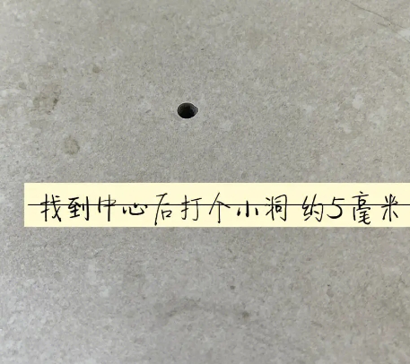 牡丹江瓷砖空鼓维修公司专业解答在瓷砖铺贴过程中，如果砂料搅拌不均匀，将会带来以下问题